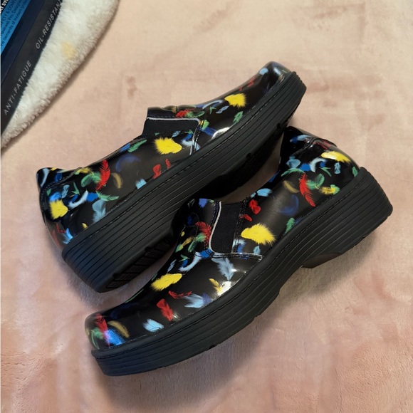 Hawkwell Clogs - Picture 2 of 6